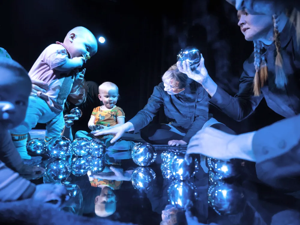 Barnteater: Scenkonstfestival för barn och unga 2025